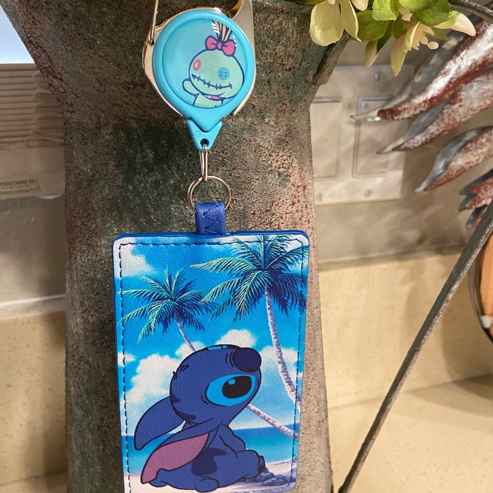 Stitch & Scrump Retractable landyard